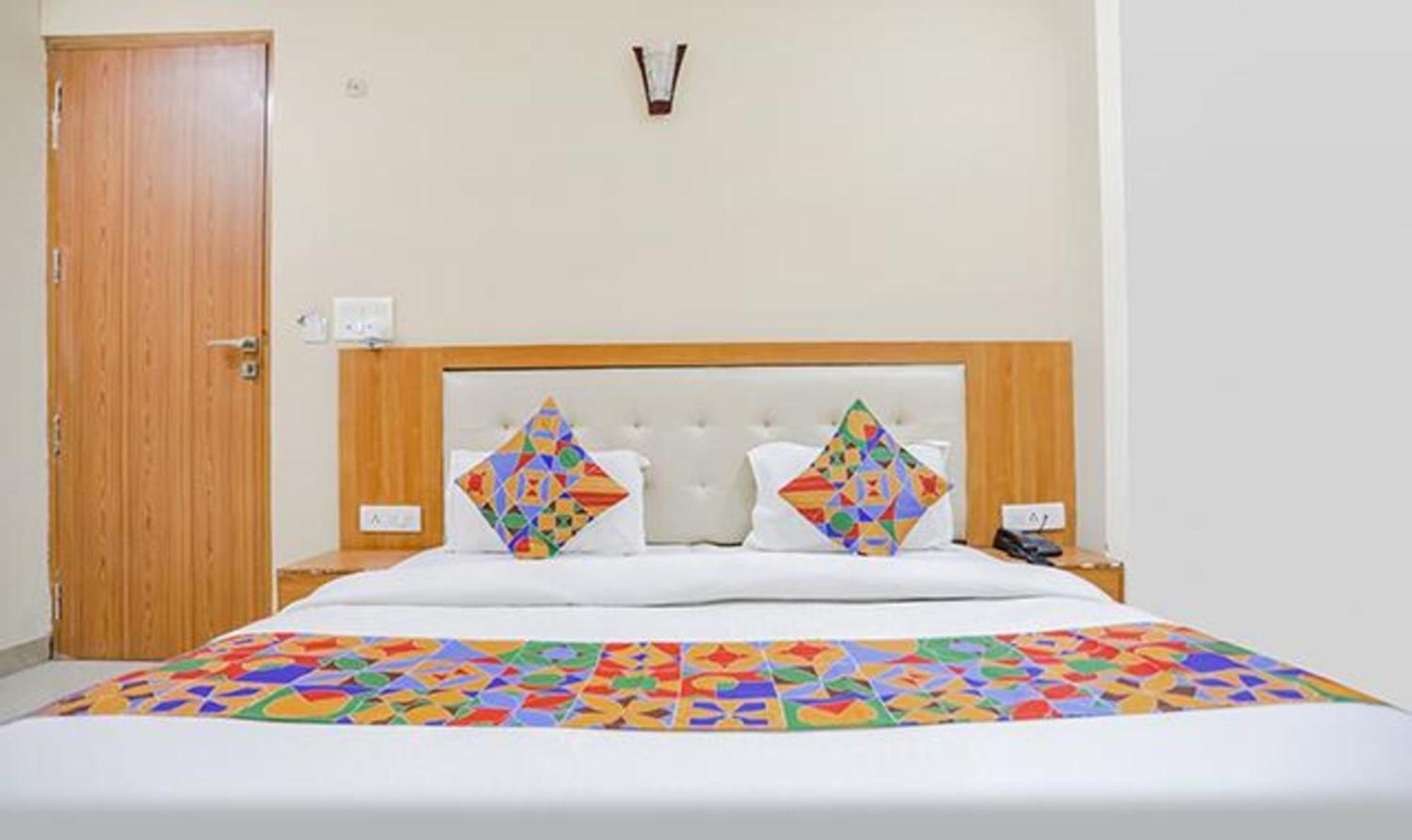 Fabhotel Royal Stay I Greater Noida Eksteriør billede
