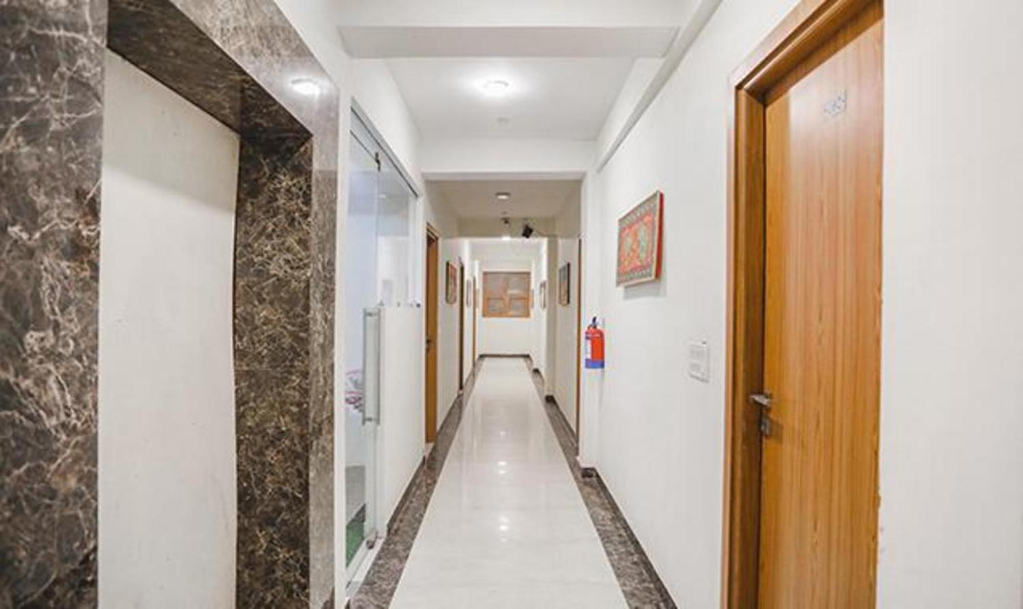 Fabhotel Royal Stay I Greater Noida Eksteriør billede