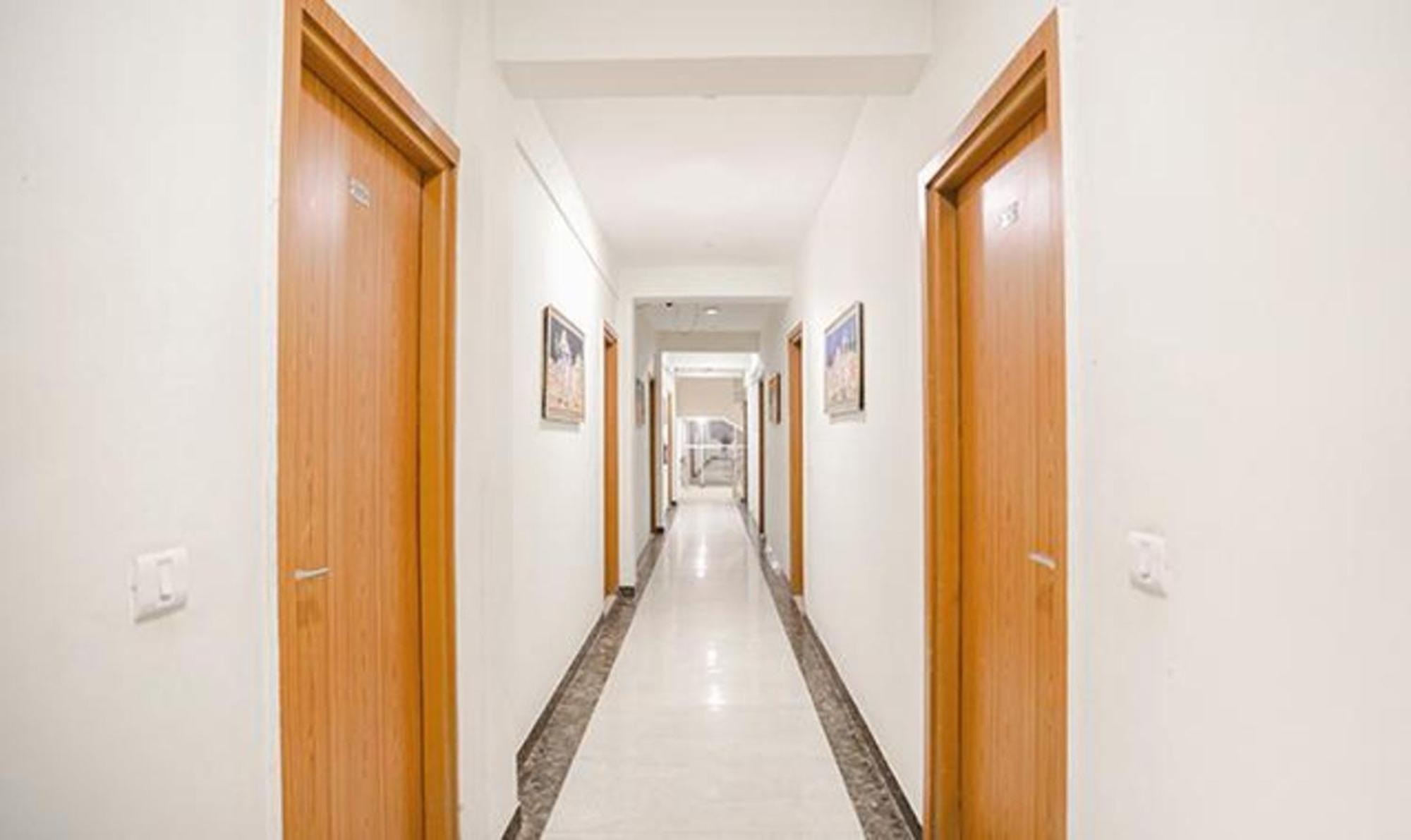 Fabhotel Royal Stay I Greater Noida Eksteriør billede